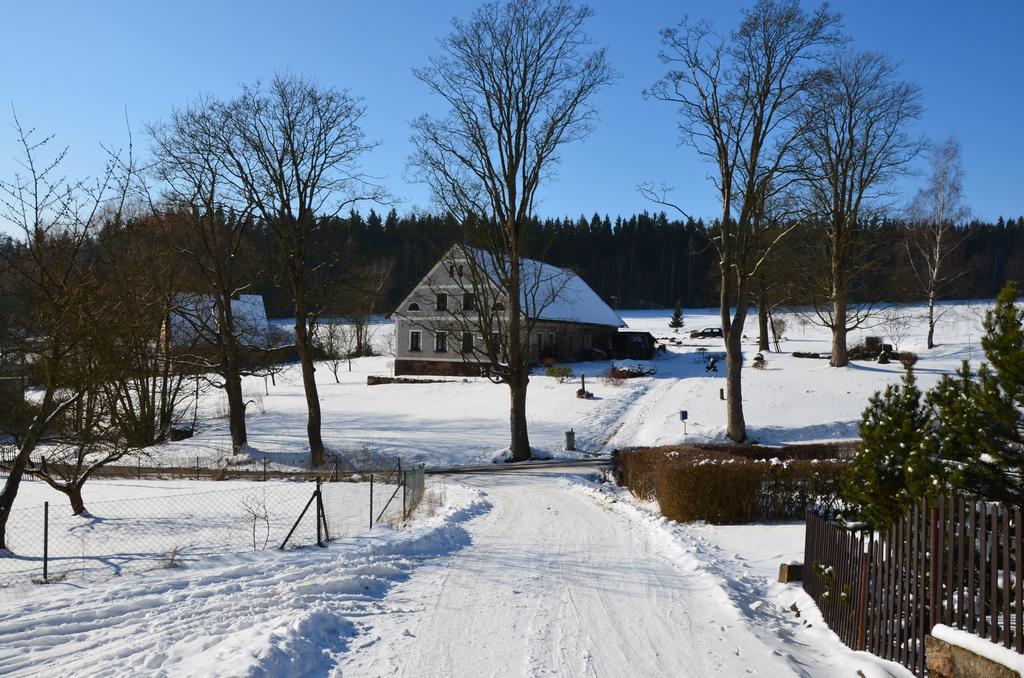 Appartamento U tátovy lípy Jívka Esterno foto