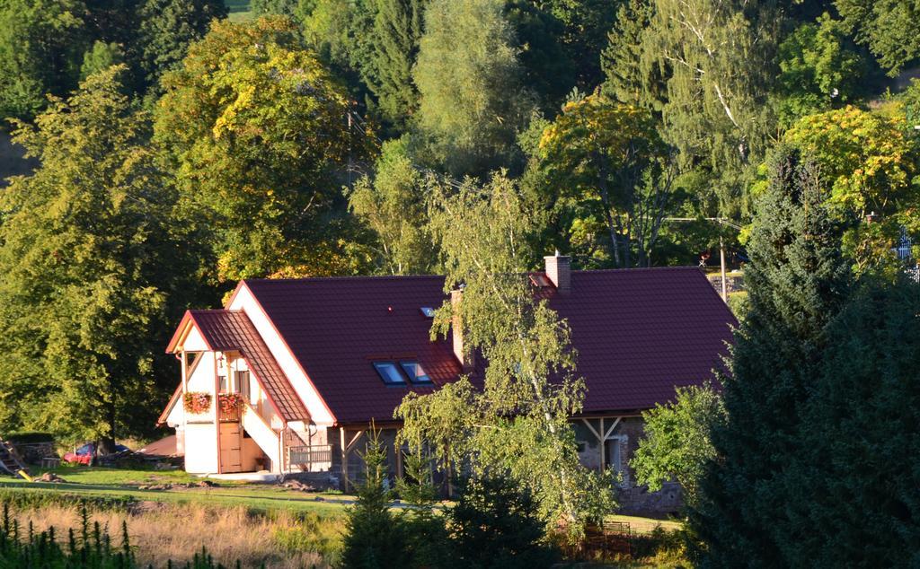 Appartamento U tátovy lípy Jívka Esterno foto